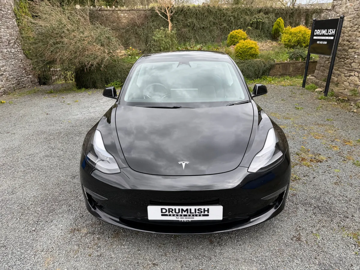 2022 Tesla Model 3 Long Range AWD Dual Motor - Image 3