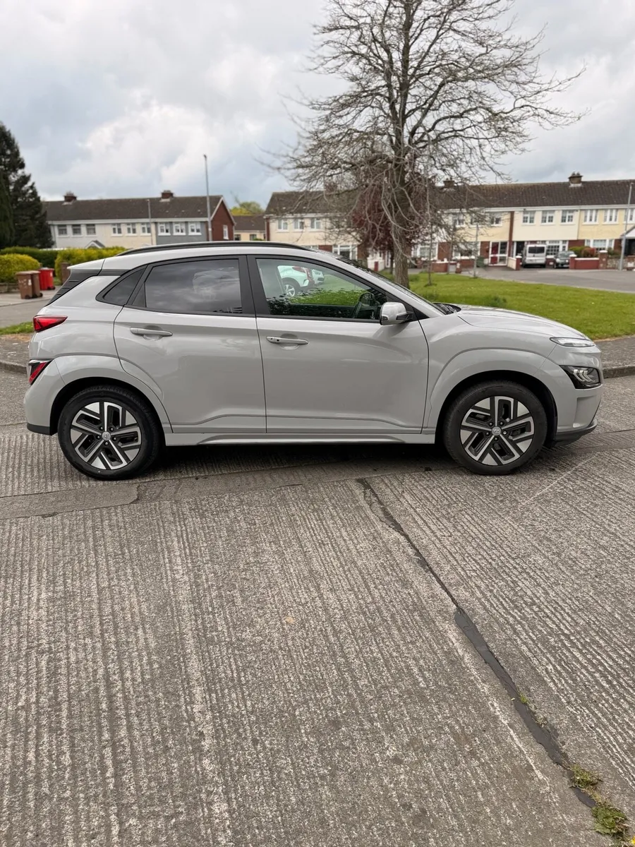 Hyundai Kona EV 2022 - Image 2