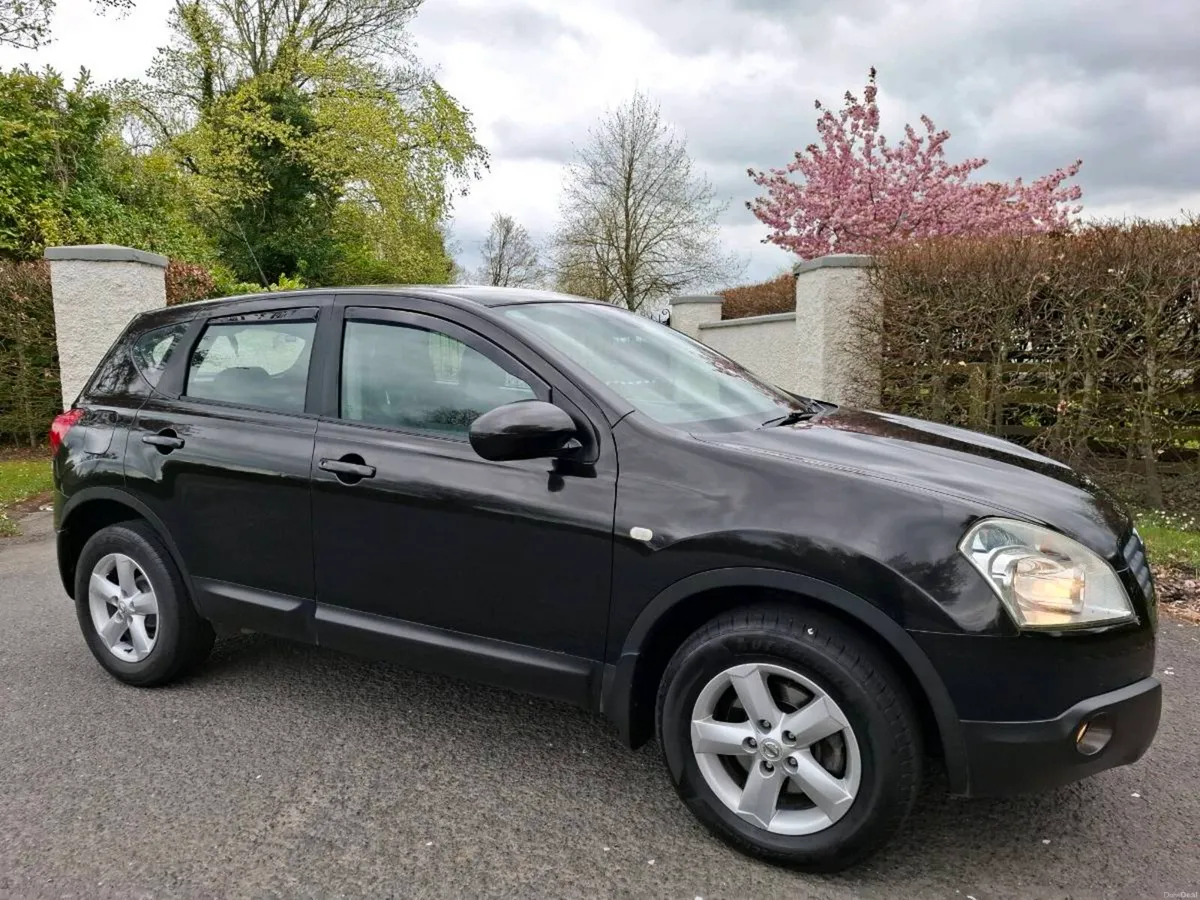Nissan Qashqai Low Mileage - Image 2