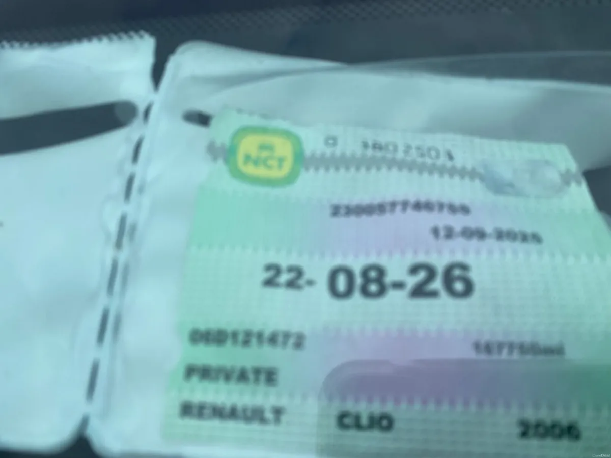 06 Renault Clio 1.4 Dynamique NCT 08/26 - Image 3