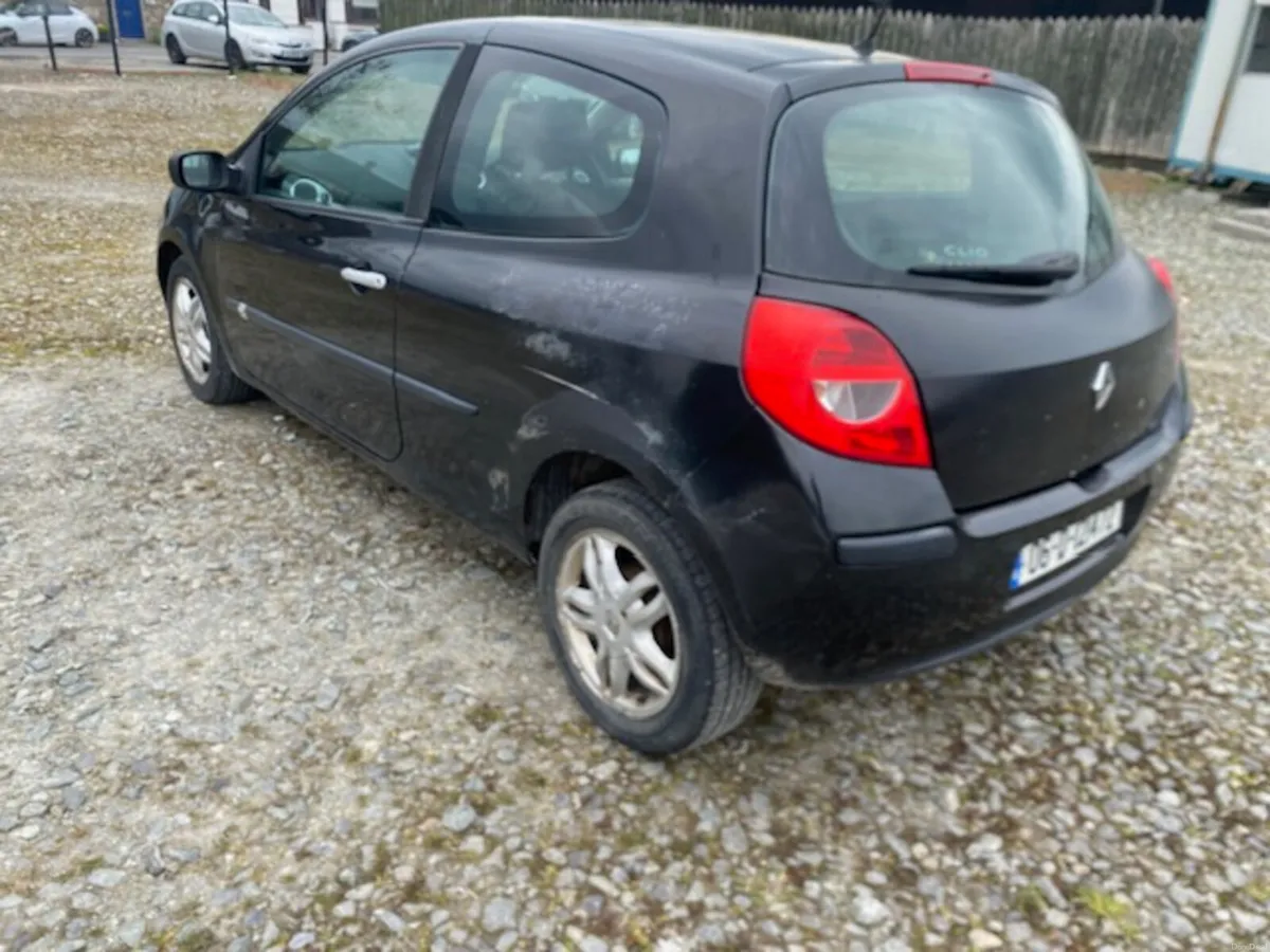 06 Renault Clio 1.4 Dynamique NCT 08/26 - Image 4