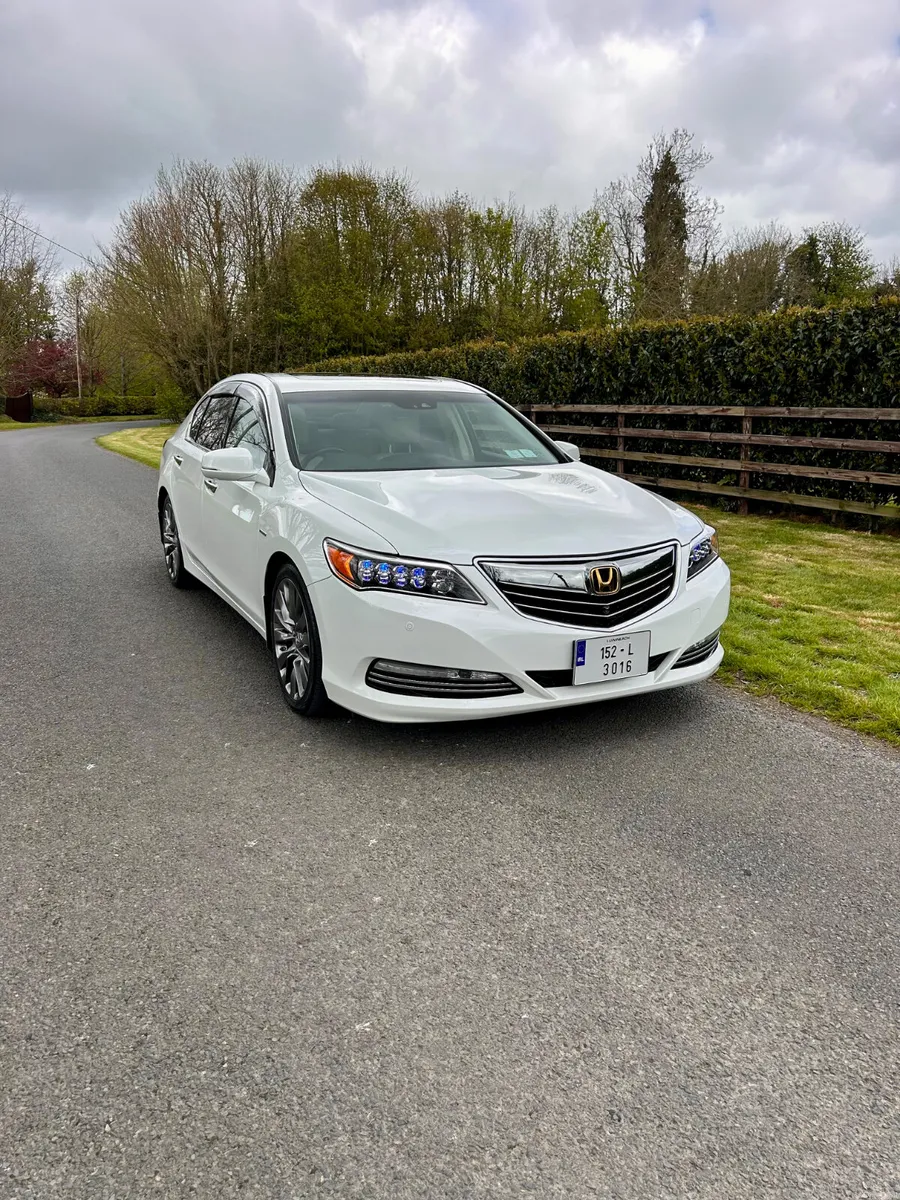 Honda Legend 2015 (reliable luxury) - Image 3