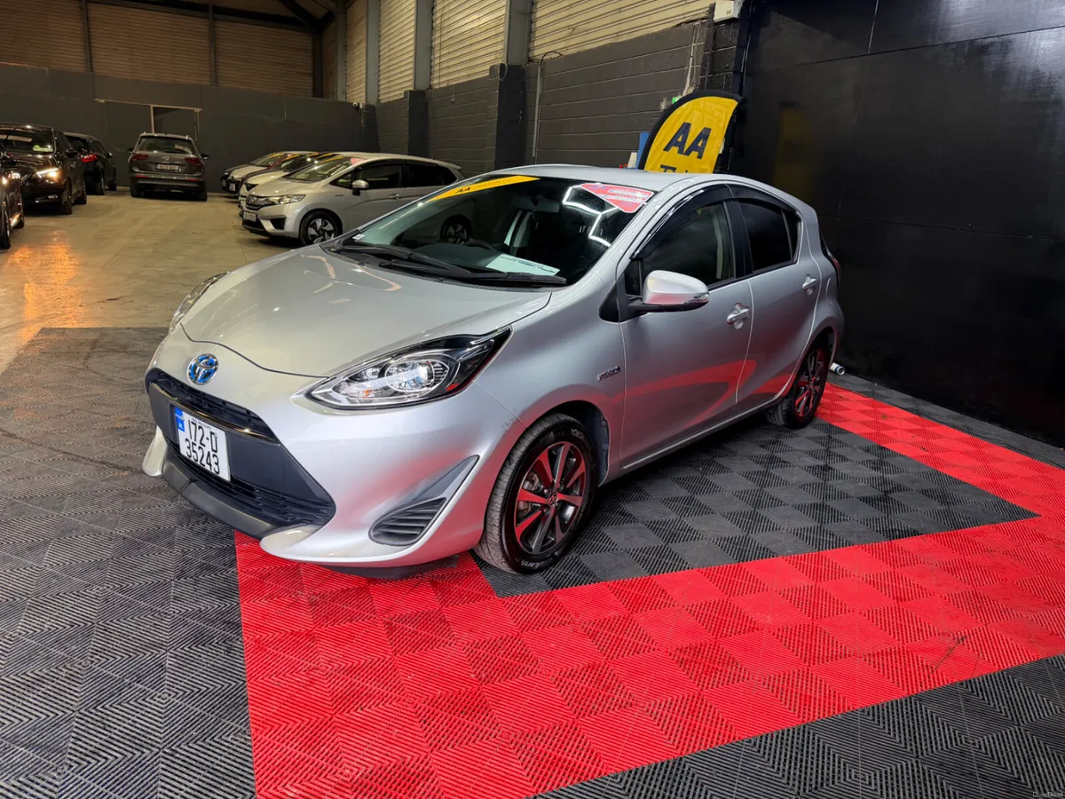 Toyota Aqua 2017 - Image 3