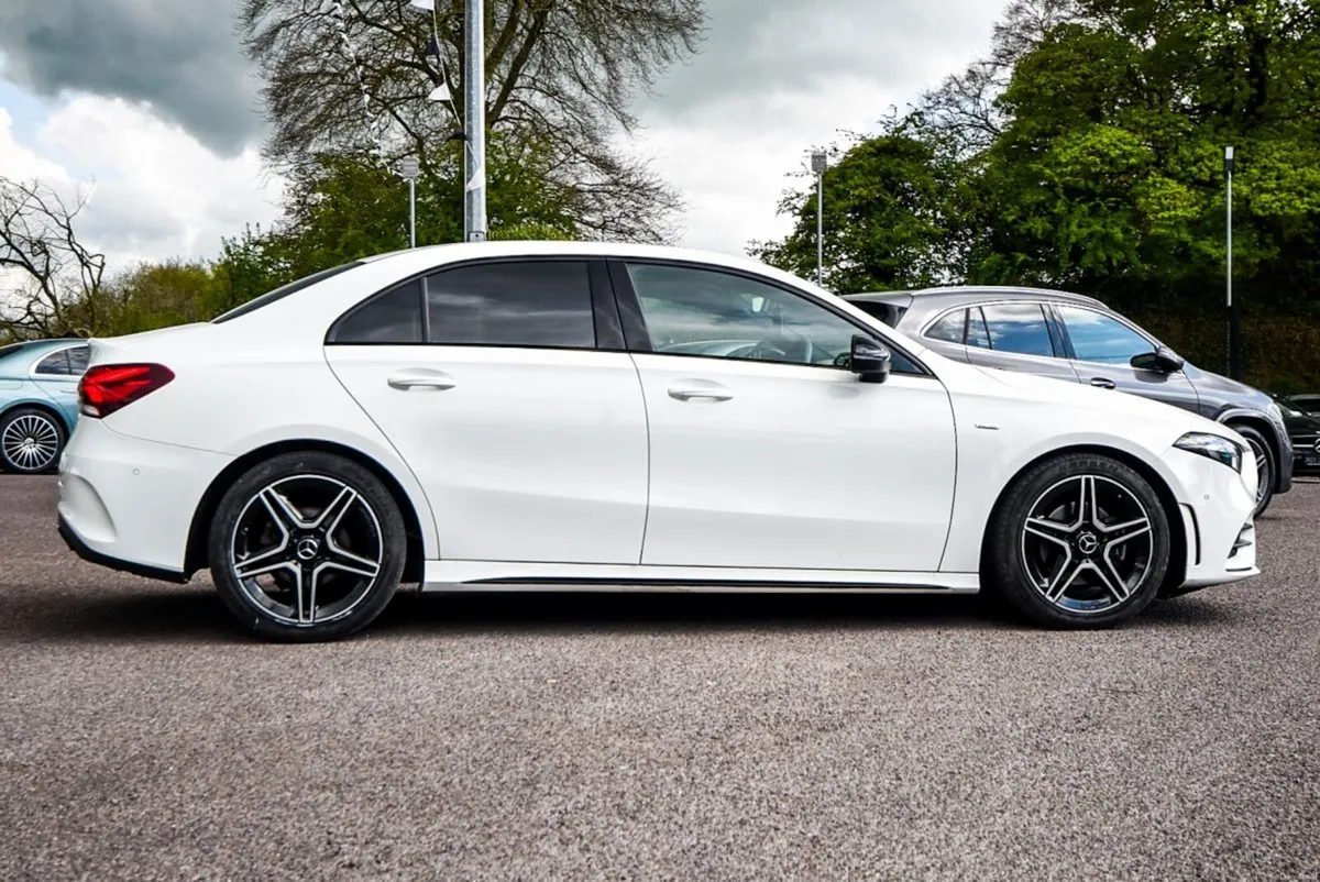 Mercedes-Benz A-Class A200d AMG Premium Night Pack - Image 4