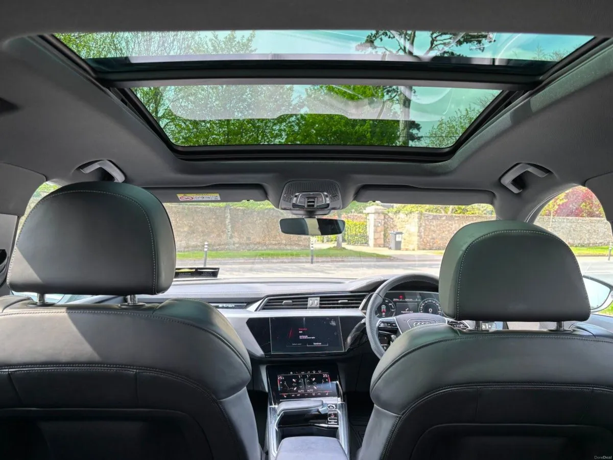 Audi Q8 e-tron SUNROOF 55 S-LINE QUATTRO - Image 3