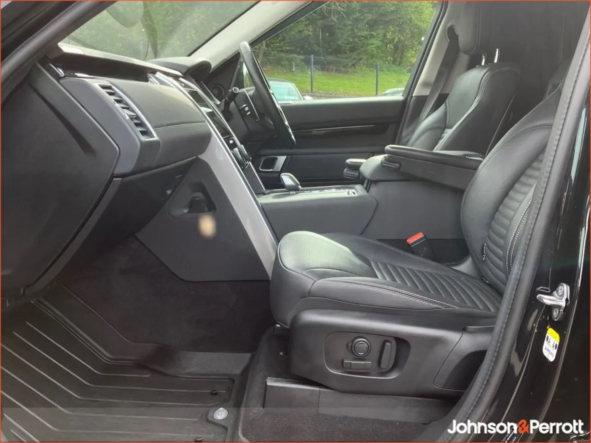 Land Rover Discovery DISCOVERY 3.0 SD6 SE COMMERCI - Image 4