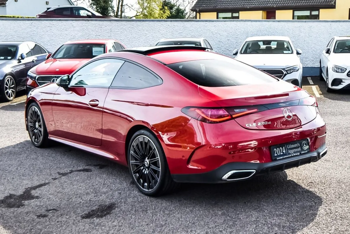 Mercedes-Benz CLE 220d AMG Premium Pan Roof Night - Image 4