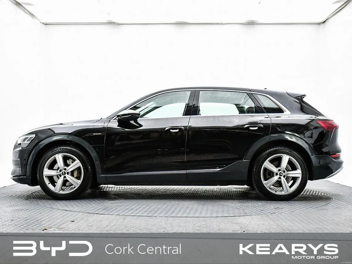 Audi e-tron Technik 50 Quattro 71.2 kWh - Image 4