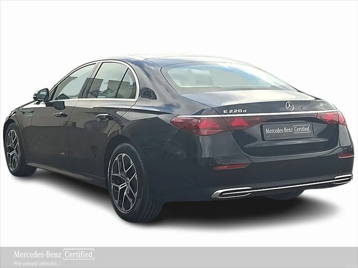 Mercedes-Benz E-Class E220d Avantgarde Plus *LOW M - Image 4