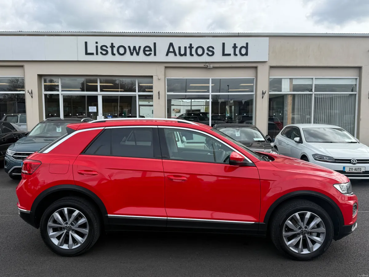 211 VW T-ROC DESIGN  2.0TDI 150BHP AUTOMATIC - Image 1