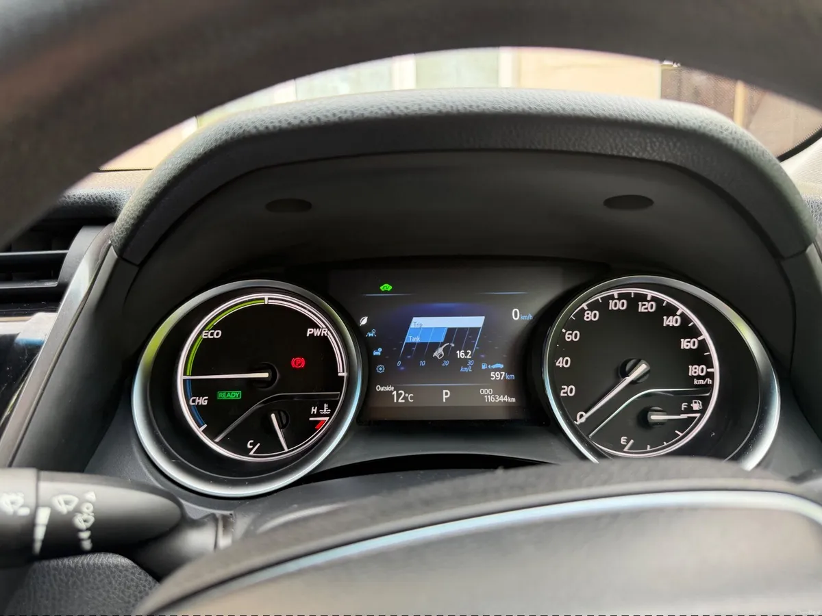 Toyota Camry 2018 - Image 1