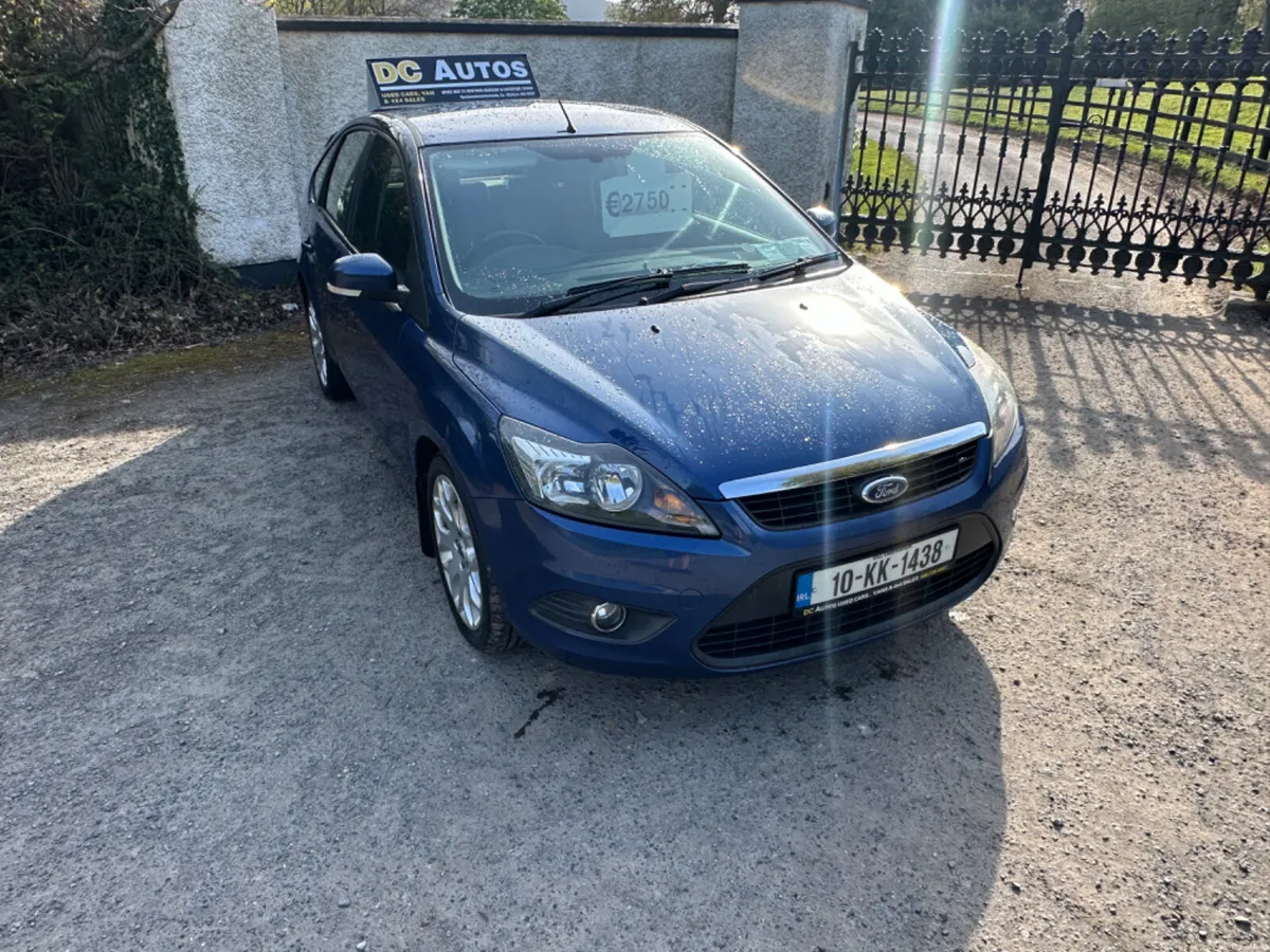 Ford Focus 2010 ZETEC 1.4 PETROL NCT &TAX - Image 4