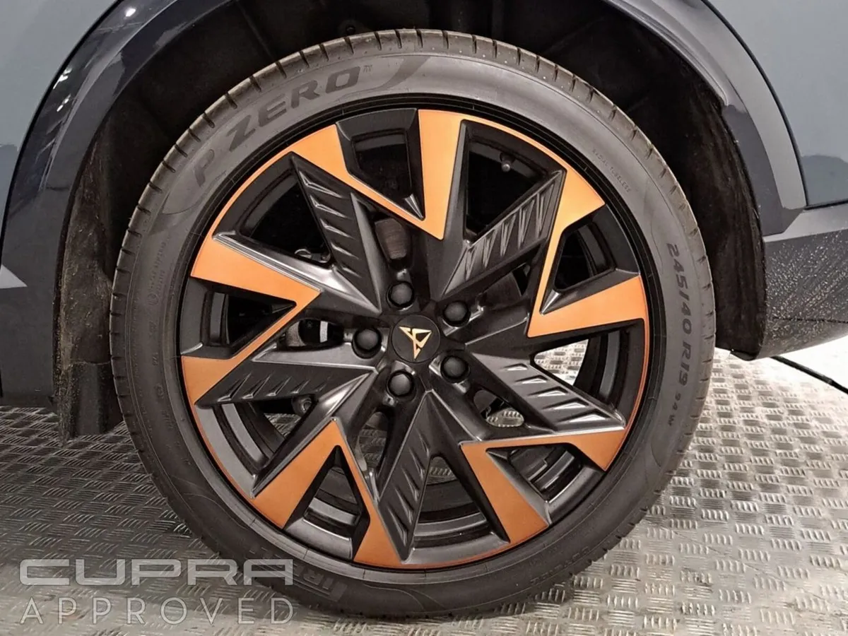 Cupra Formentor "THE CUPRA TRIBE SALE" e-Hybrid 20 - Image 6