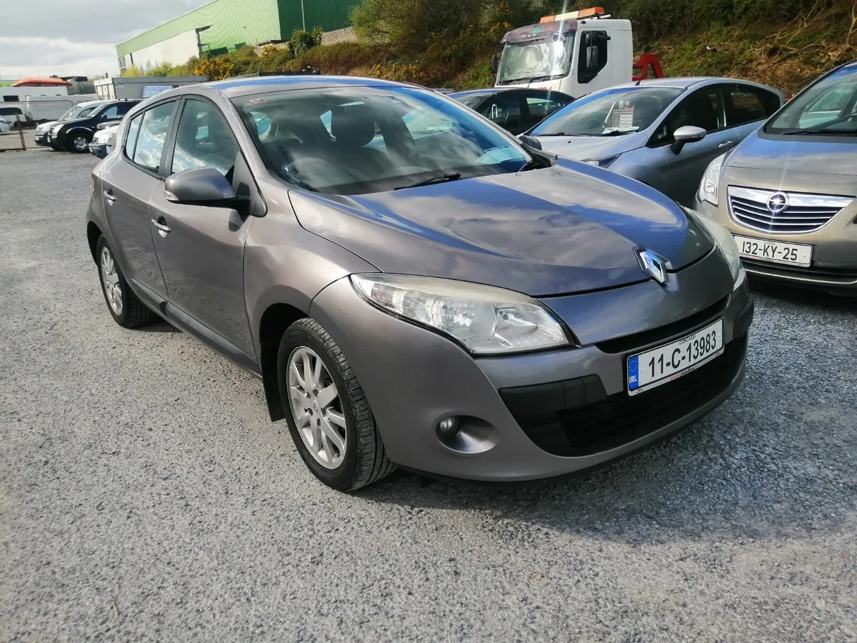 Renault Megane 2011 - Image 1