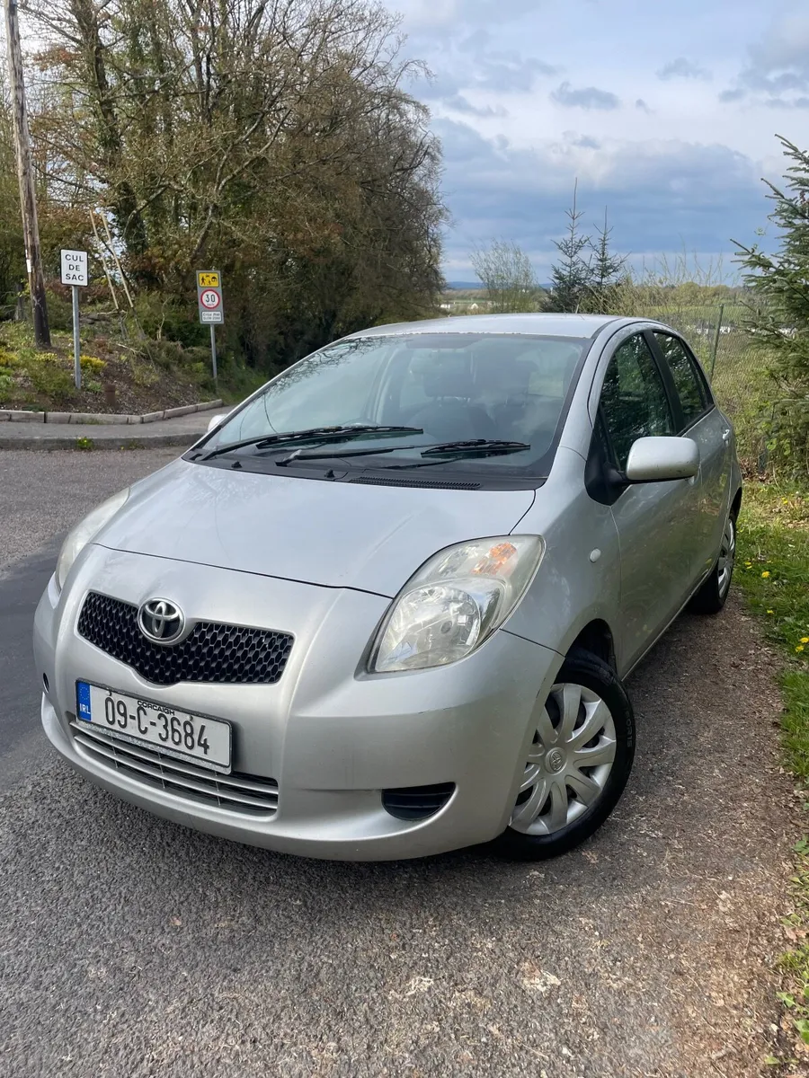 Toyota Yaris 2009 - Image 4