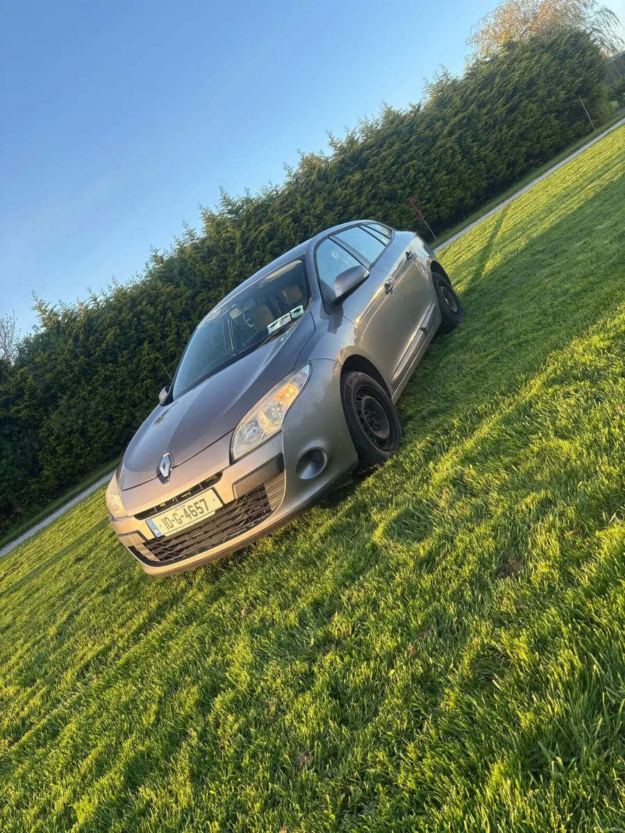 Renault megane estate - Image 1