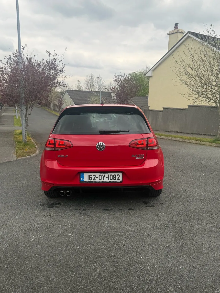 Volkswagen golf 2.0TDI R-Line edition - Image 3