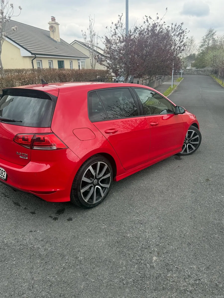 Volkswagen golf 2.0TDI R-Line edition - Image 4
