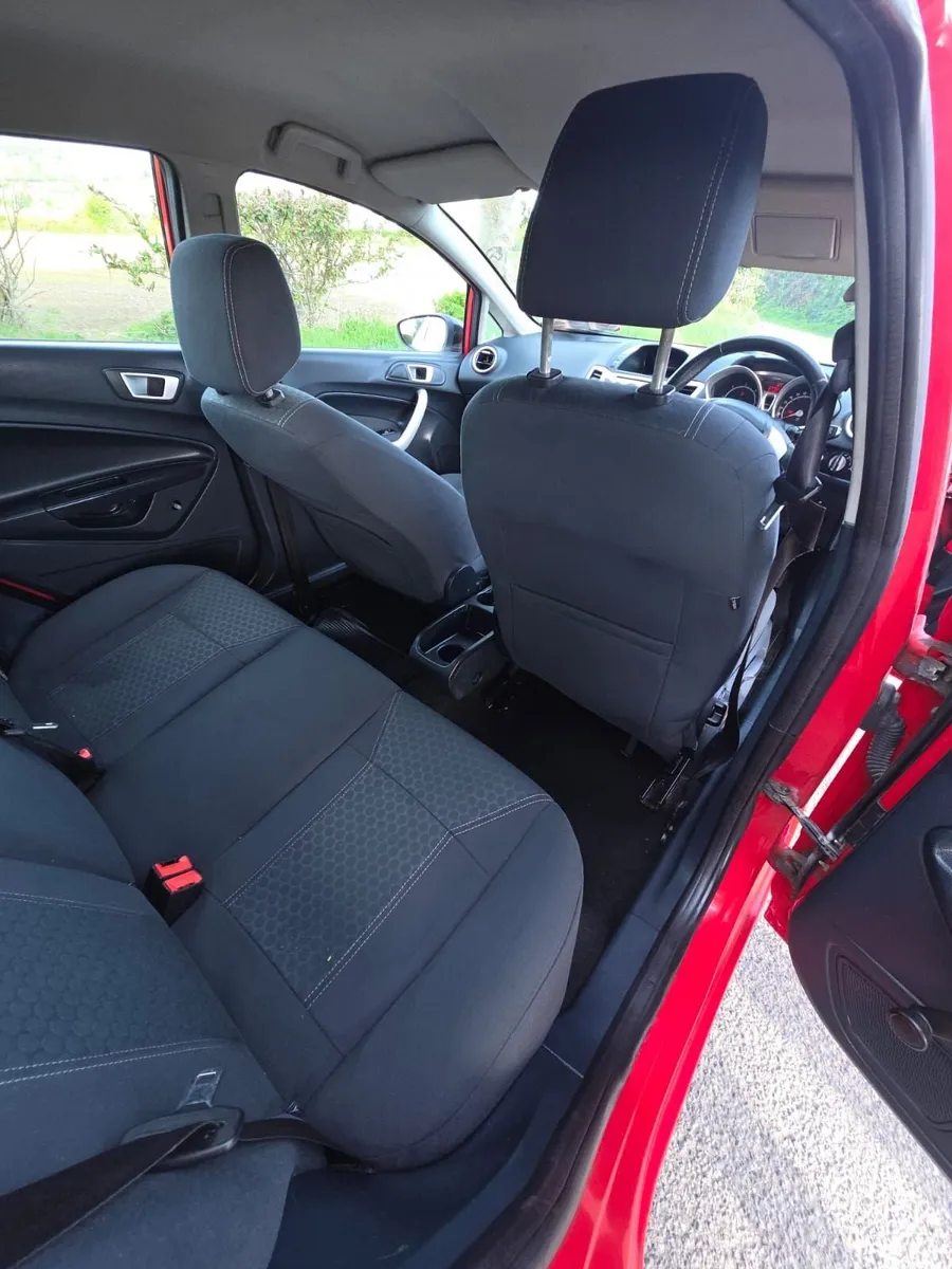 Ford Fiesta 2012 - Image 4