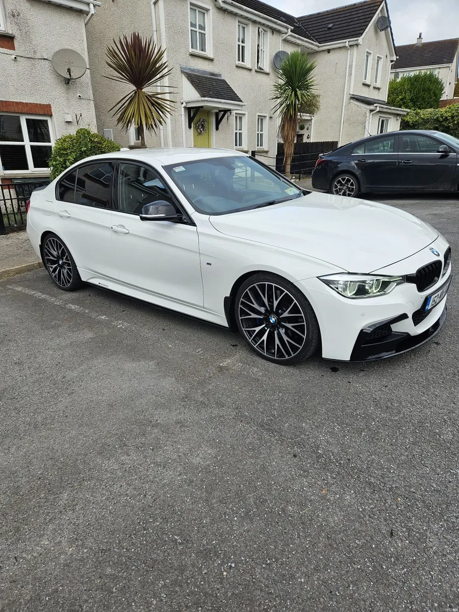 BMW 3-Series 2015 - Image 1