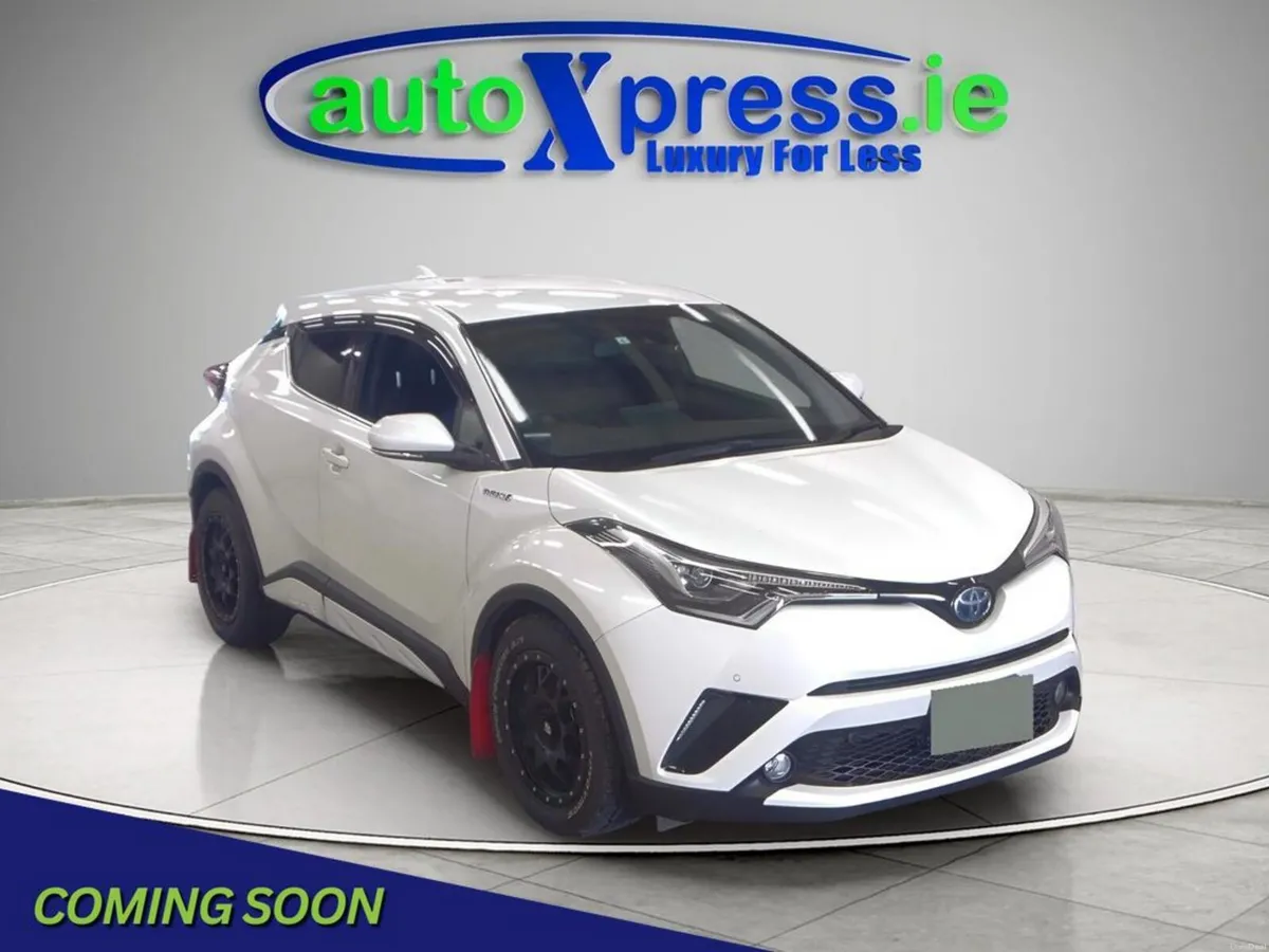 Toyota C-HR 1.8 Hybrid G-Model, Reversing camera - Image 1