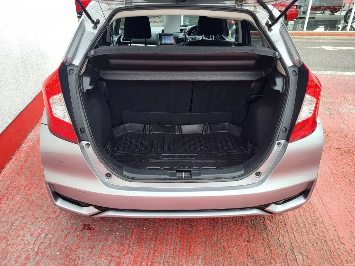 Honda Jazz 1.3 VTEC Executive - Image 5