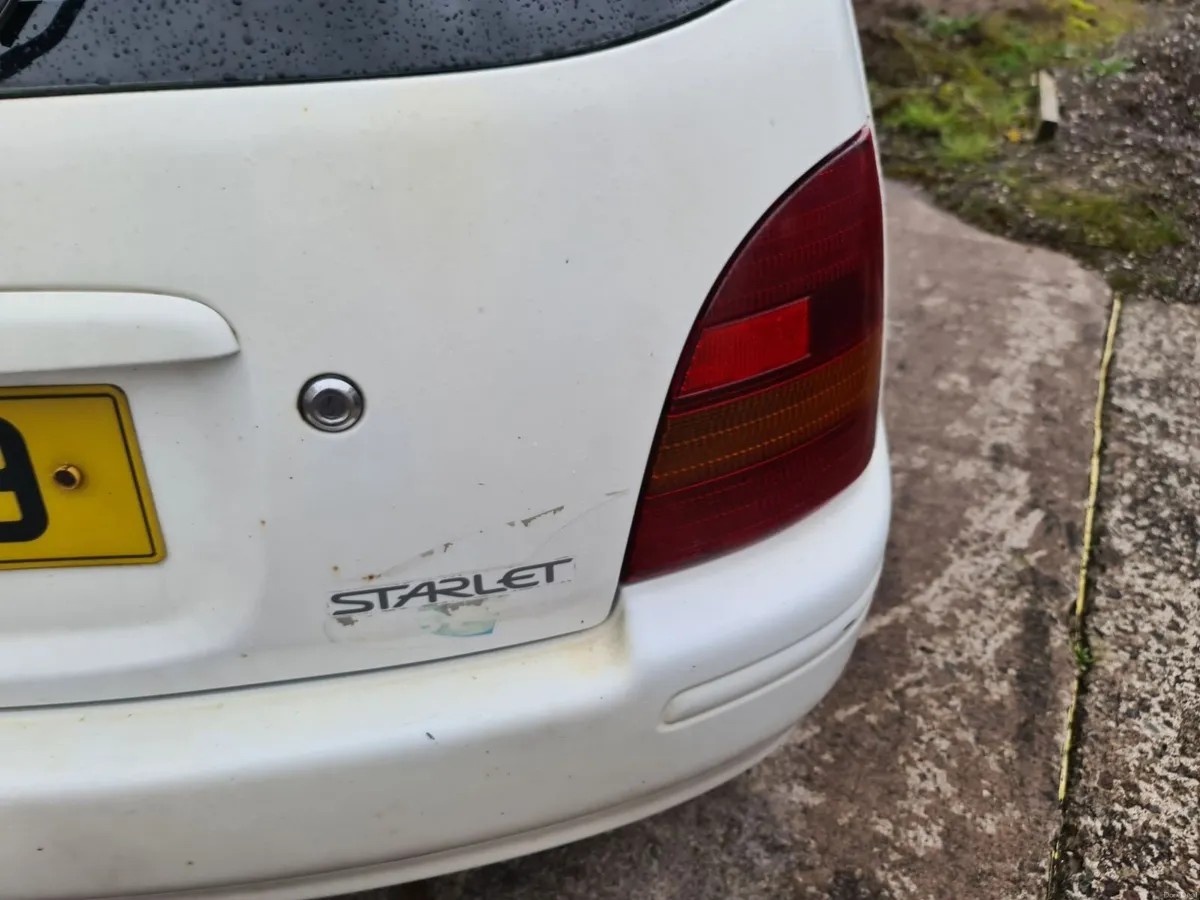 Toyota Starlet 1998 - Image 4