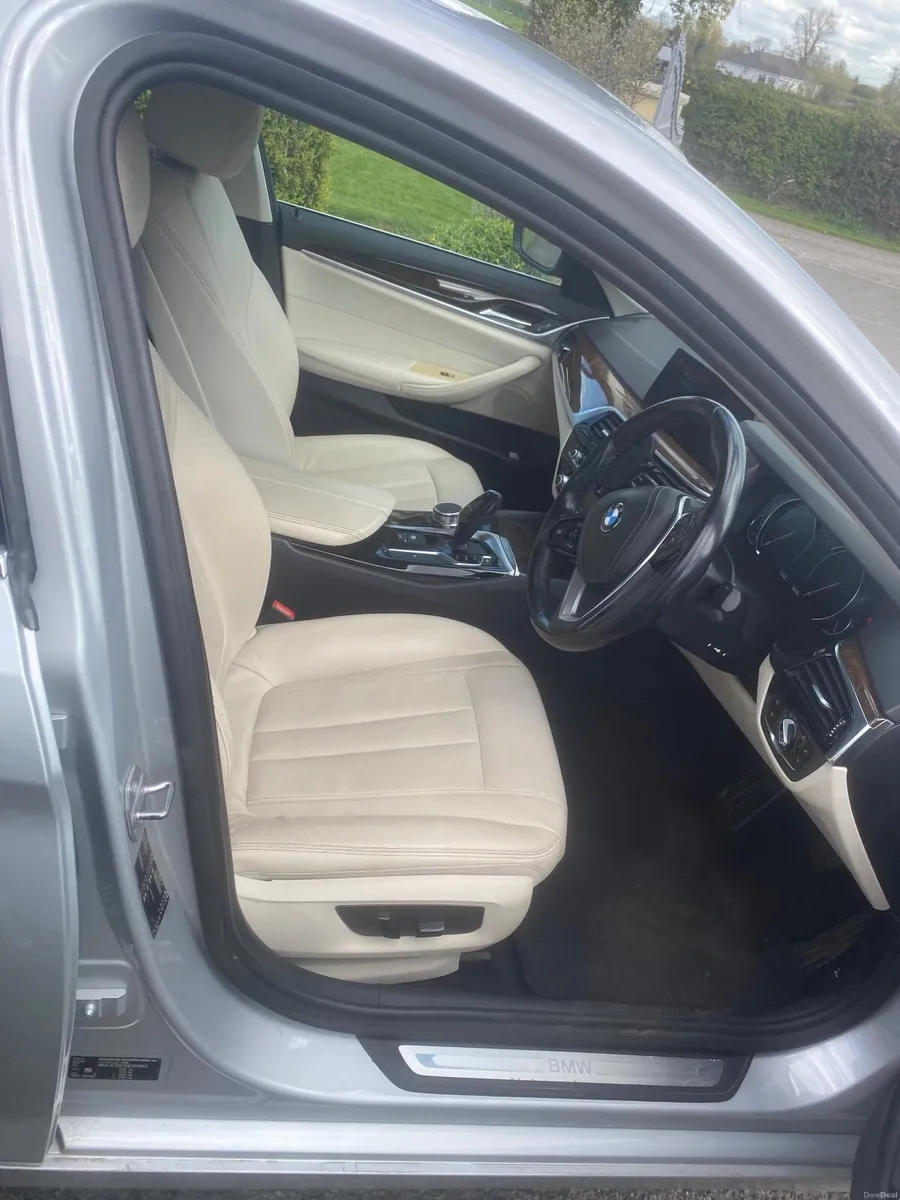 BMW 5-Series 2018 - Image 3