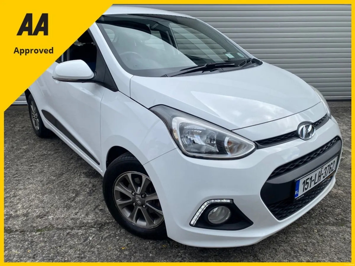 Hyundai i10 1.0 PREMIUM @ WALTONS GARAGE RANELAGH - Image 1