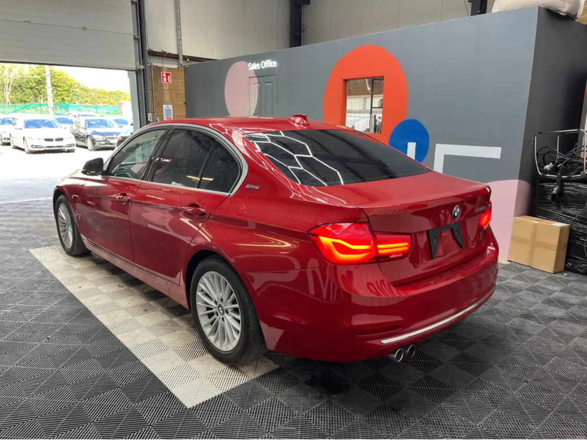 BMW 3-Series 2018 BMW 330E LUXURY 2.0 AUTOMATIC / - Image 4
