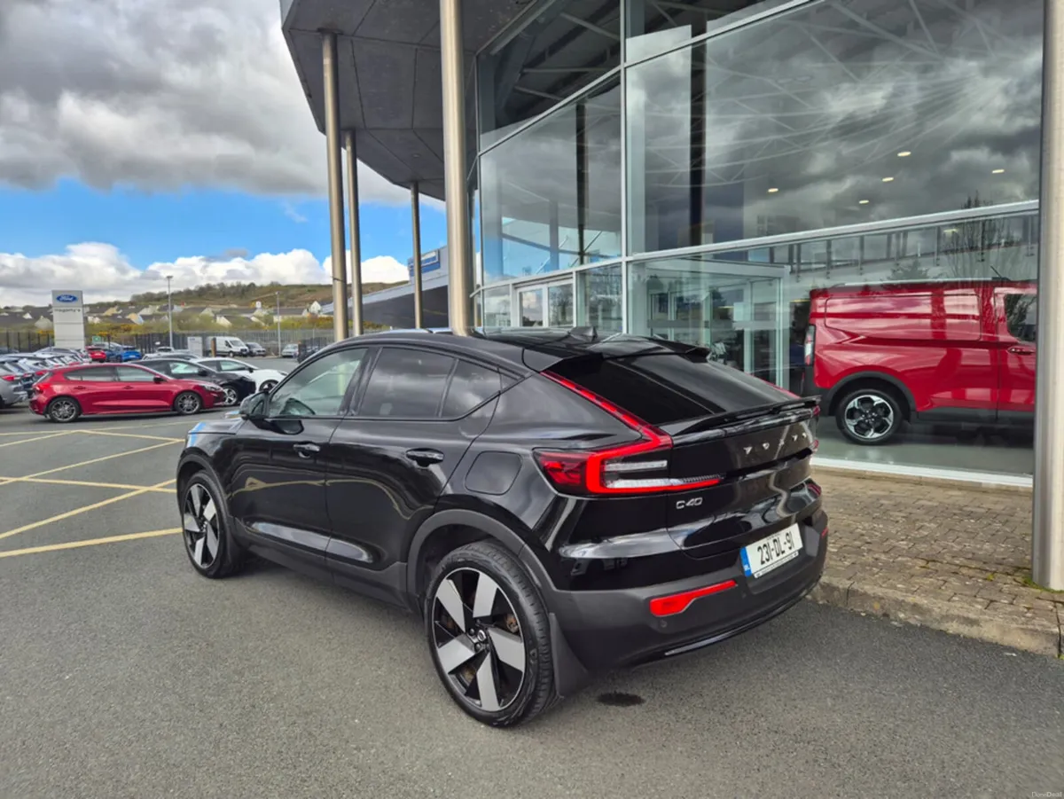Volvo C40 RECHARGE ULTIMATE 5DR AUTO - Image 3