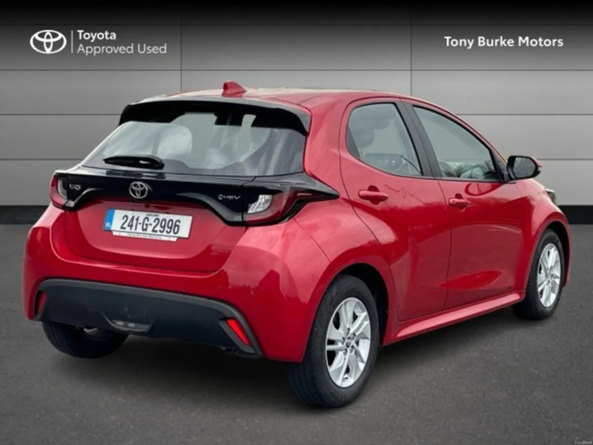 Toyota Yaris - Hybrid - New Generation - Luna Edit - Image 2