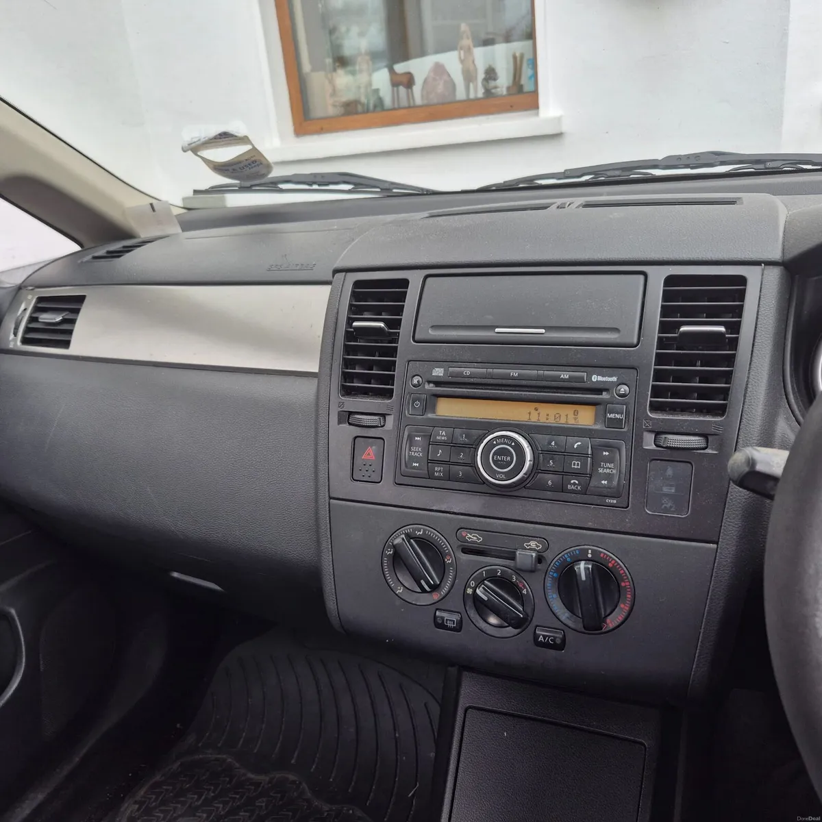 Nissan tiida - Image 2