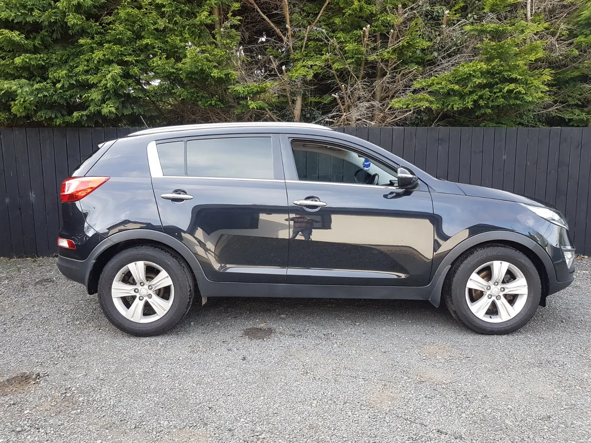 LOW MILEAGE SPORTAGE .. LEATHER..NCT TODAY - Image 4