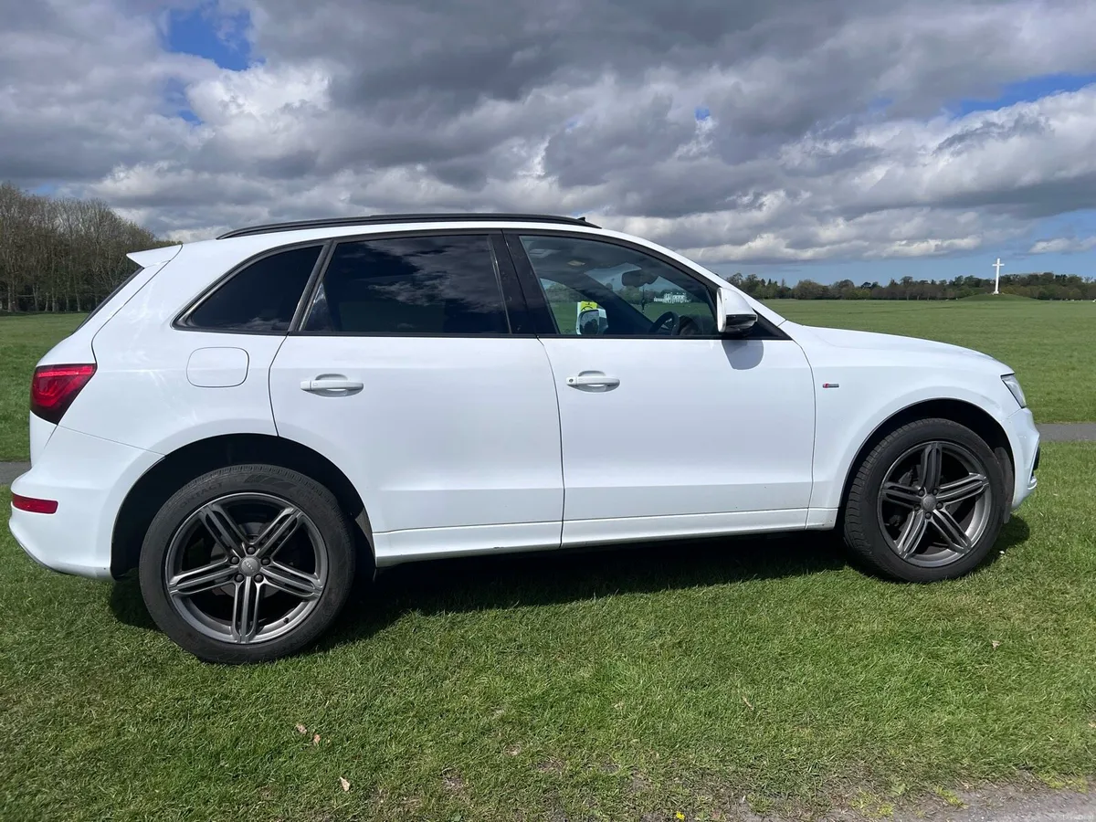 Audi Q5 Quattro Sline Auto - Image 3