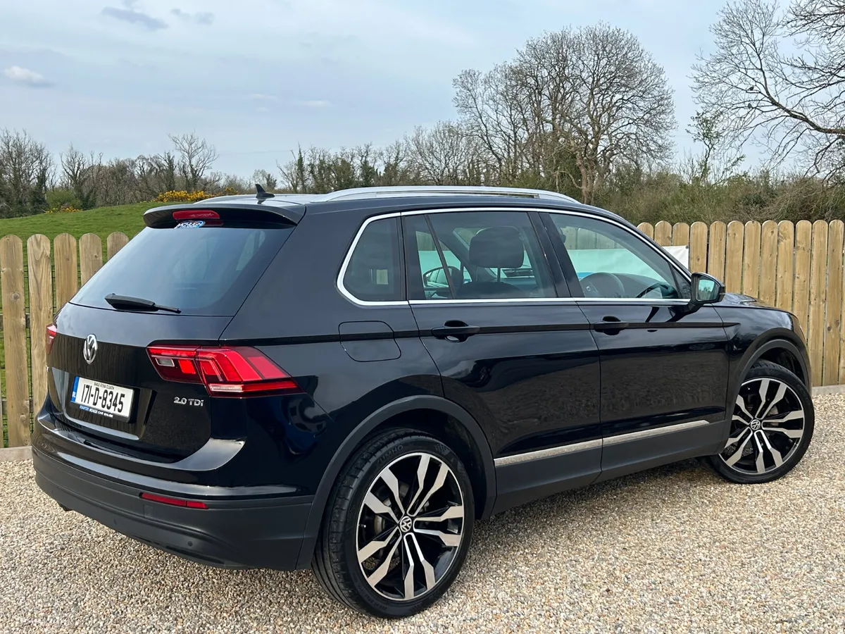 2017 Volkswagen Tiguan CL Automatic - Image 2