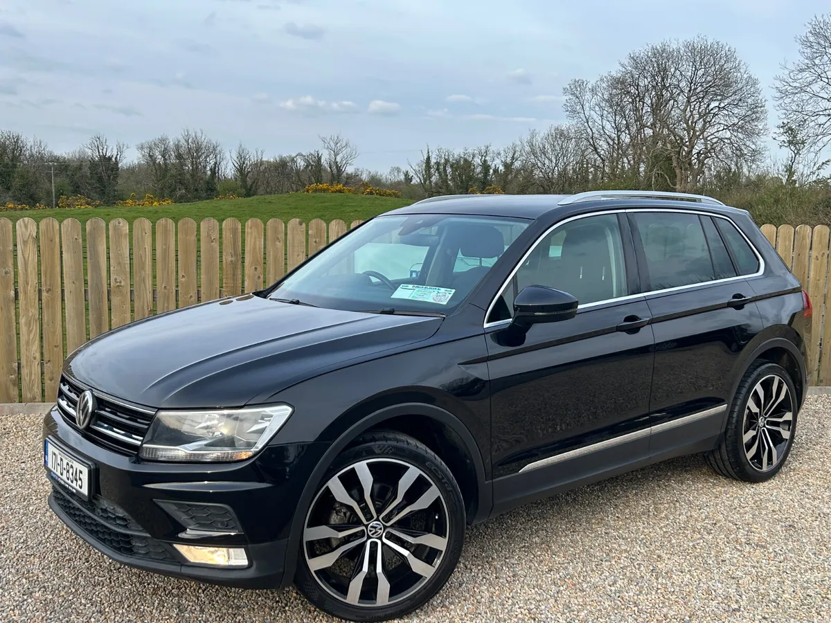2017 Volkswagen Tiguan CL Automatic - Image 1