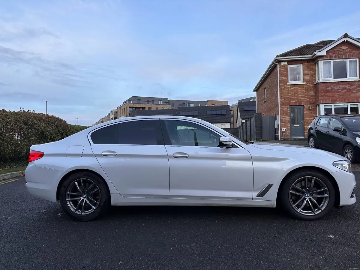 BMW 5-Series 2017 - Image 3