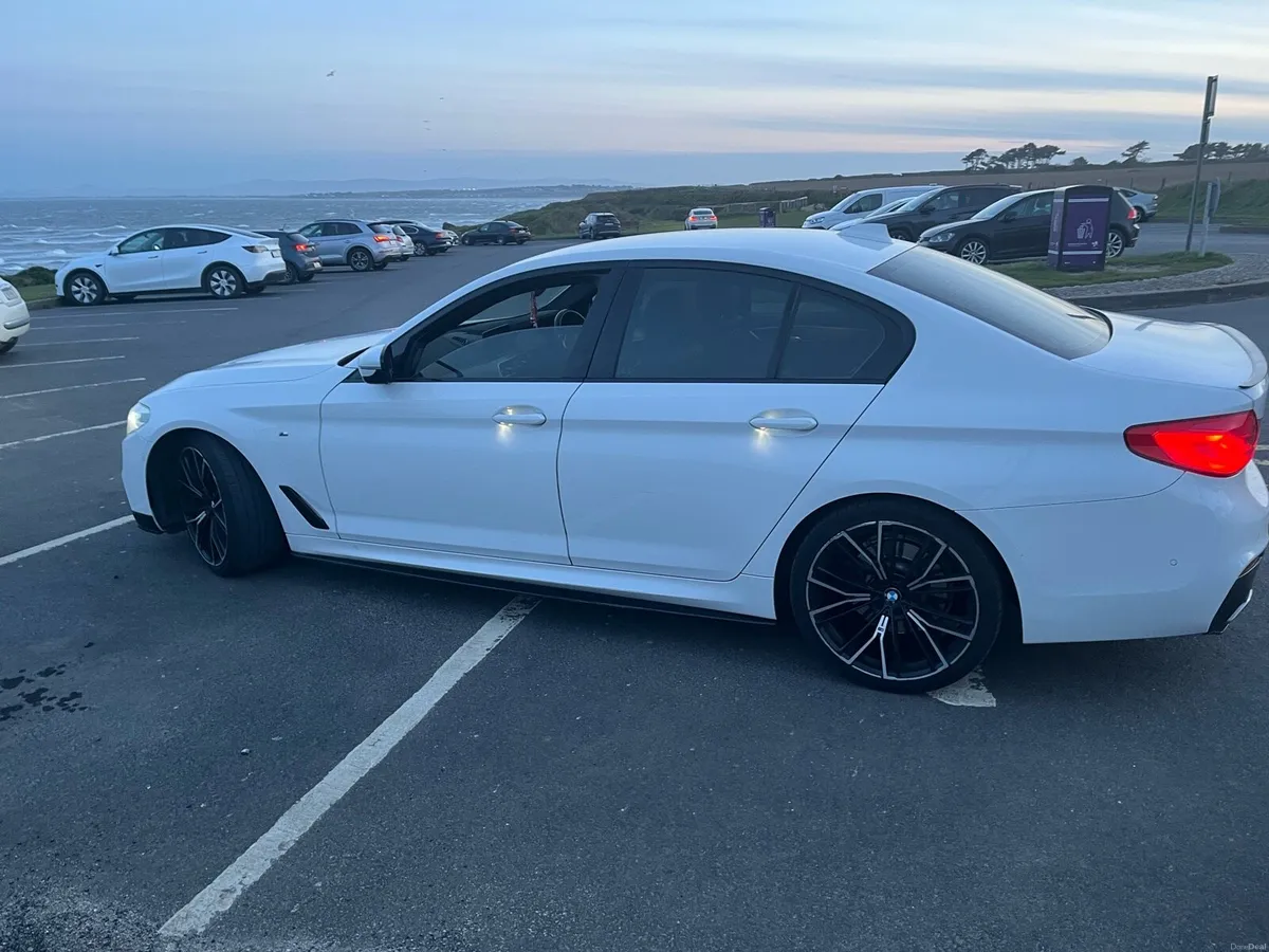 BMW M-SPORT 2021 - Image 3