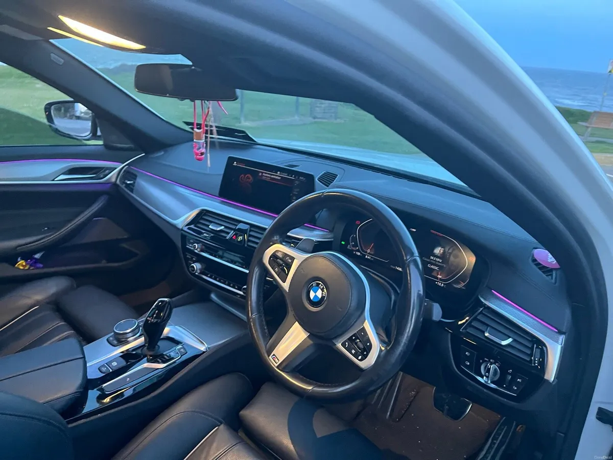 BMW M-SPORT 2021 - Image 4