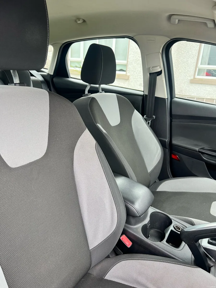 2012 Ford Focus 1.6L - Image 6