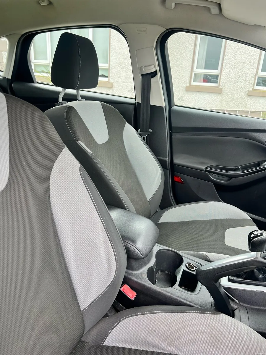 2012 Ford Focus 1.6L - Image 4