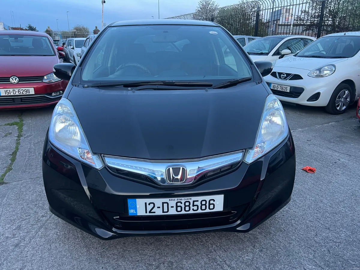 Honda Fit 2012 Automatic/ New Nct/ warranty - Image 3