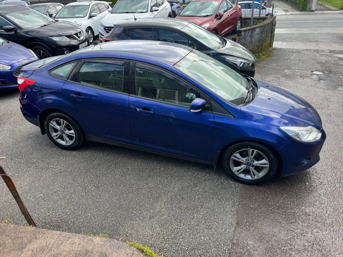 Ford Focus clean low mileage - Image 3