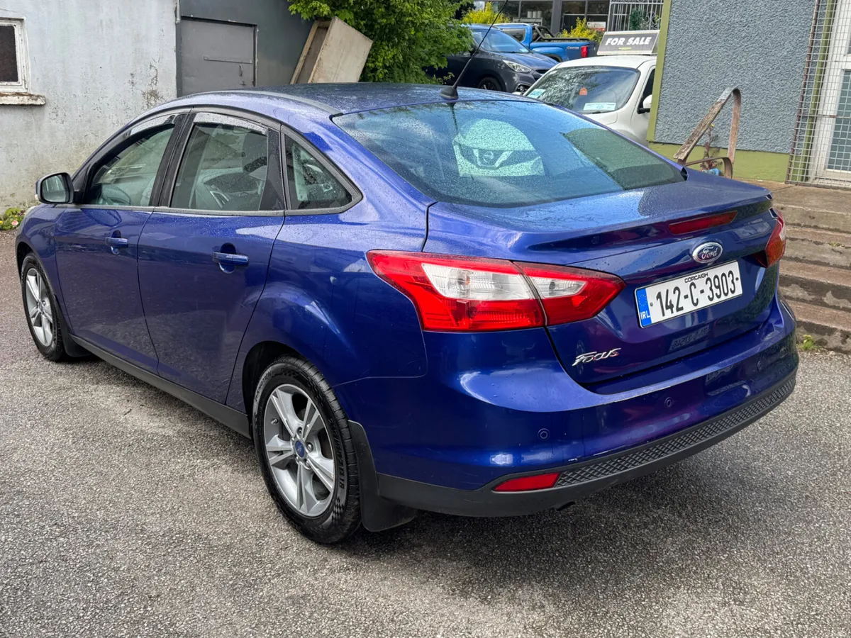 Ford Focus clean low mileage - Image 4