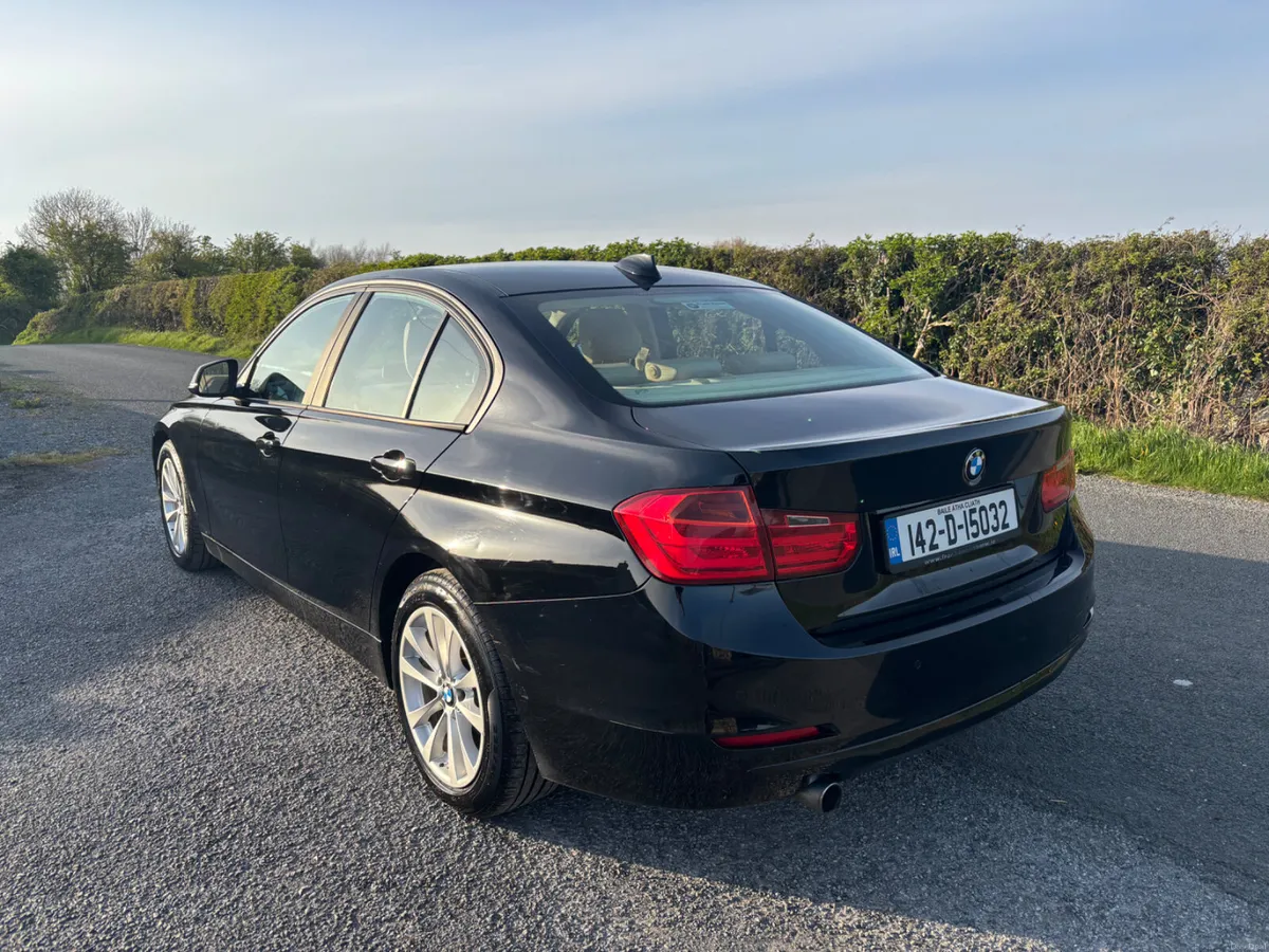 BMW 3-Series 2014 320 D - Image 4