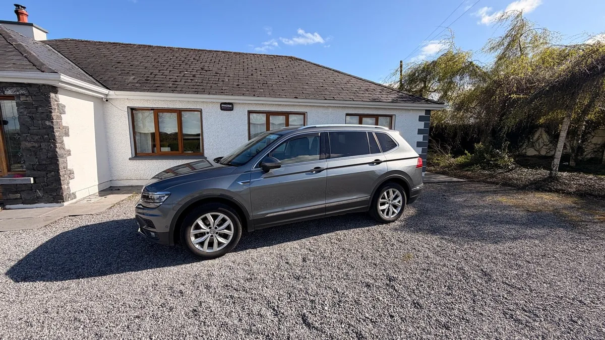 Volkswagen Tiguan all space 7 seats - Image 1