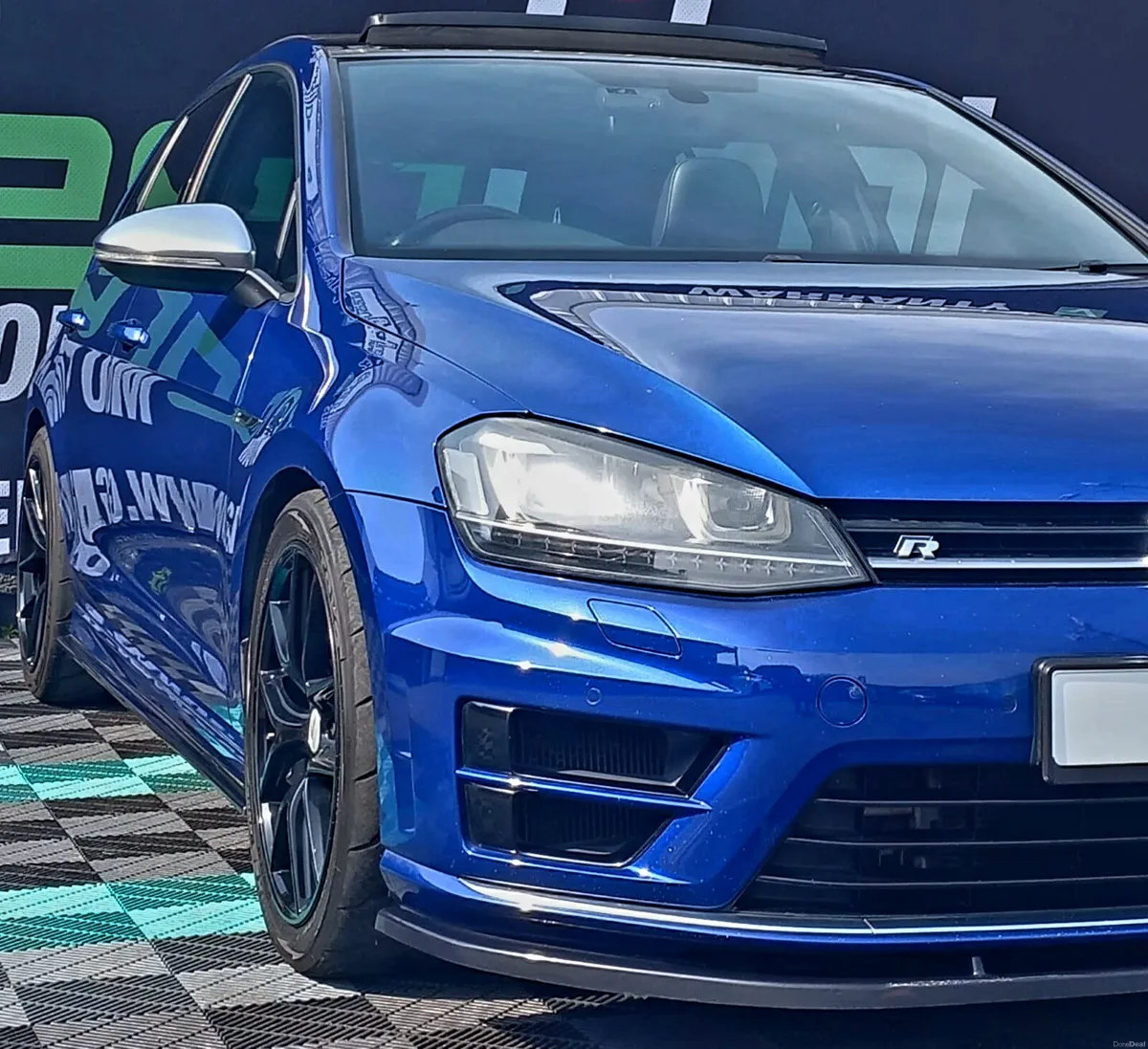 2015 VW Volkswagen Golf R Pan Roof 4 Motion DSG - Image 4