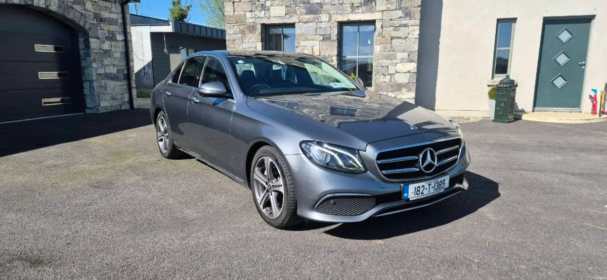 Mercedes-benz E220d - Image 3