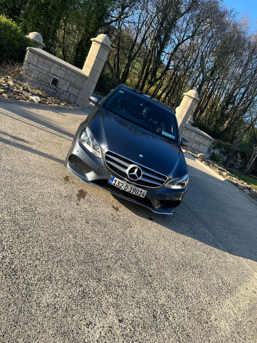 Mercedes e220 - Image 2